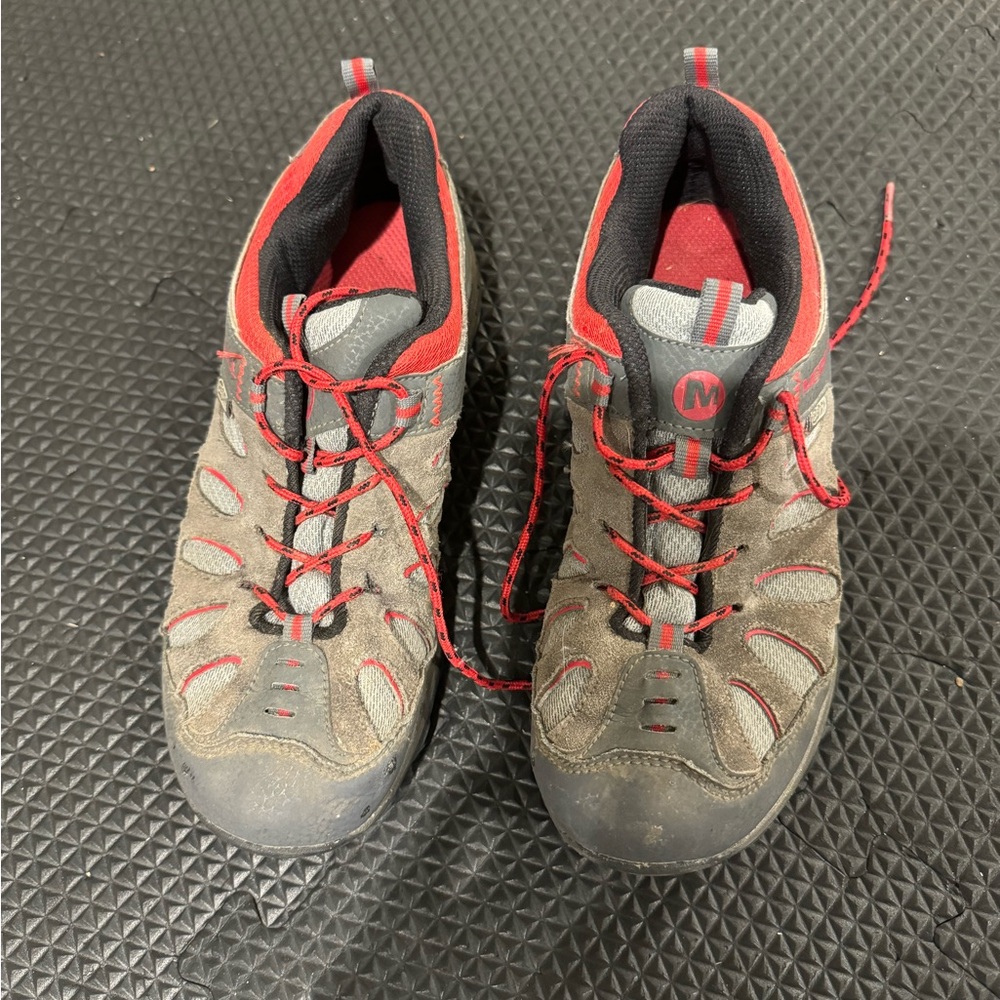Merrell boys hiking/ trail shoes.